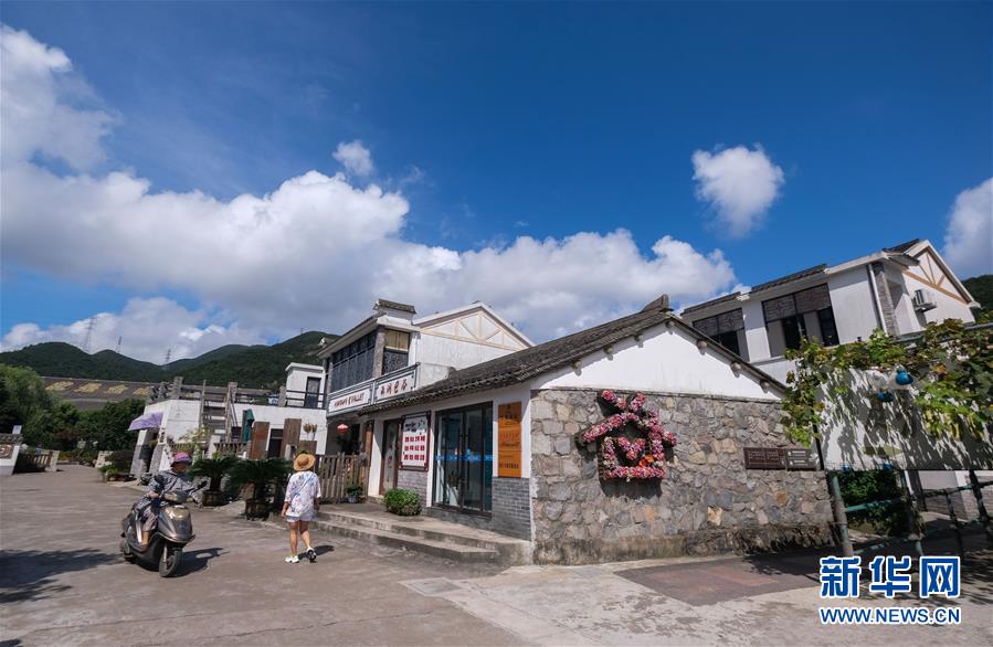 (新华全媒头条·图文互动)(10)生态文明之光照耀美丽中国——写在绿水青山就是金山银山理念提出15周年之际